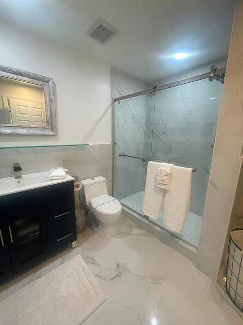 2077 Carambola Road, West Palm Beach FL - photo 7 of 55