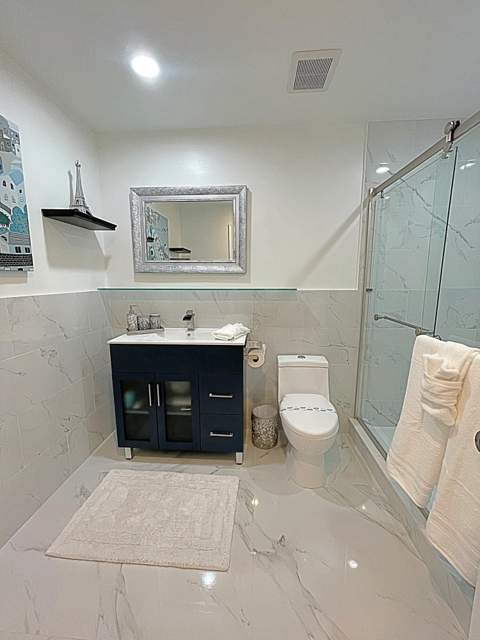 2077 Carambola Road, West Palm Beach FL - photo 9 of 55