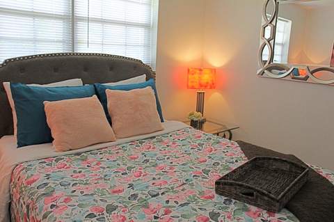 2077 Carambola Road, West Palm Beach FL - photo 14 of 55