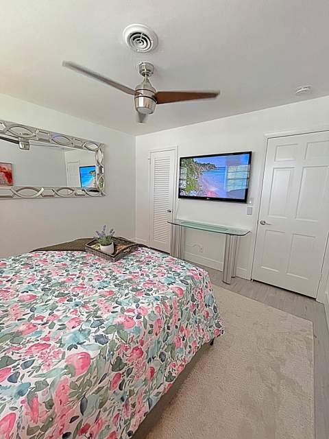 2077 Carambola Road, West Palm Beach FL - photo 15 of 55