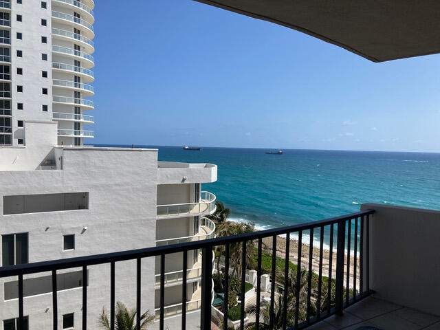 2 bedroom Condominium at 4200 N Ocean Drive #1-905, Cote D Azur Condo, Riviera Beach — photo 4