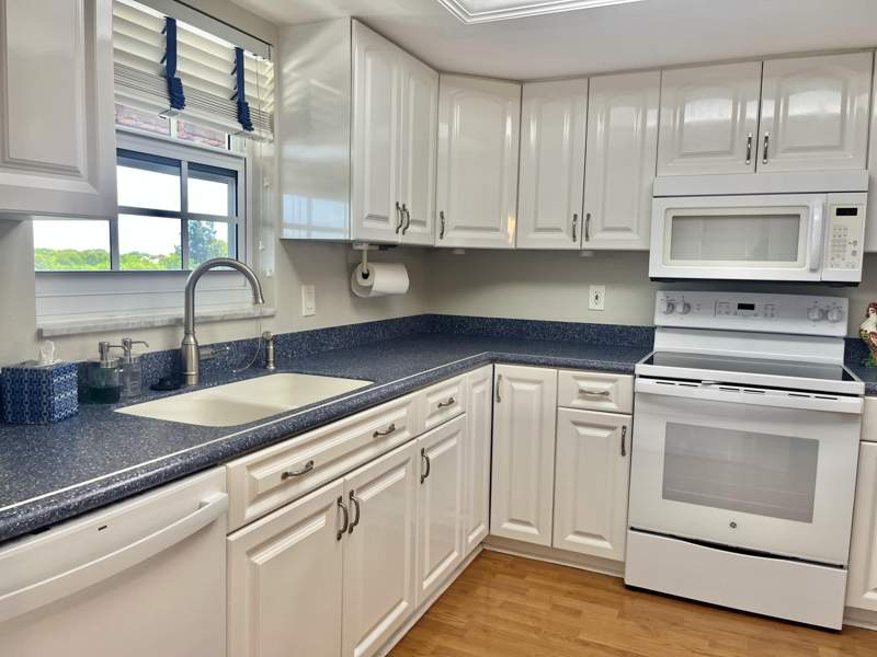 2 bedroom Condominium at 145 Atlantis Boulevard #Ph4, Atlantis Sherbrooke Villas Condo, Atlantis — photo 3