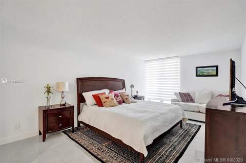 1350 River Reach Drive #115, Fort Lauderdale FL - photo 18 of 37