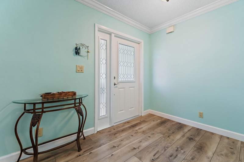 3 bedroom Single Family Residence at 106 Chapel Lane, Chapel Court Sec 3, Tequesta — photo 4