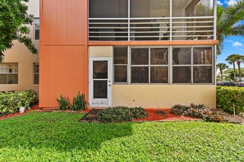 211 Piedmont, Delray Beach FL - photo 15 of 32