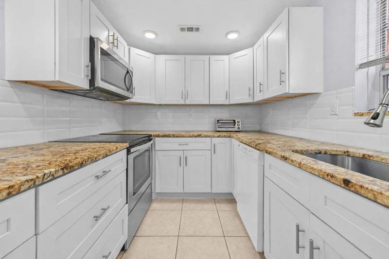 2 bedroom Condominium at 211 Piedmont, Kings Point, Delray Beach — photo 3