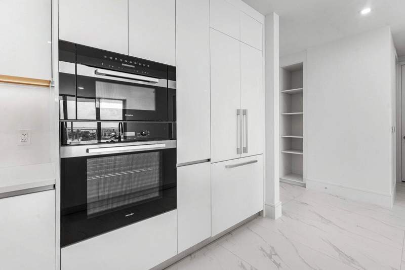 2 bedroom Condominium at 220 Lake Shore Drive #1415, Nautilus 220 Condo, Lake Park — photo 3