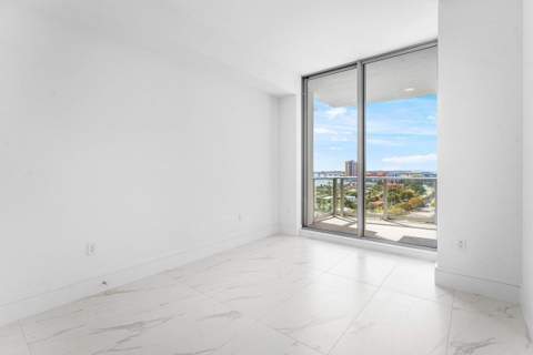 220 Lake Shore Drive #1415, Lake Park FL - photo 22 of 67