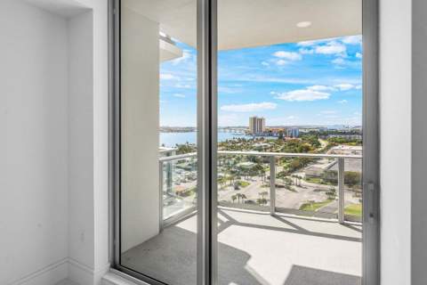 220 Lake Shore Drive #1415, Lake Park FL - photo 24 of 67