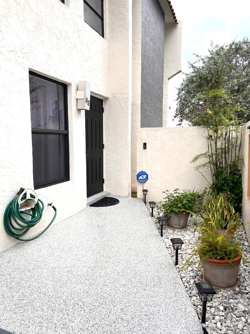 3 bedroom Condominium at 3199 Coral Hills Drive #2, Sun Country Condo, Coral Springs — photo 2