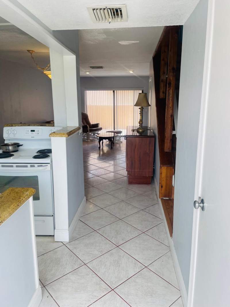2 bedroom Condominium at 139 Sparrow Drive #2c, Royal Village Townhouses Cond, Royal Palm Beach — photo 3
