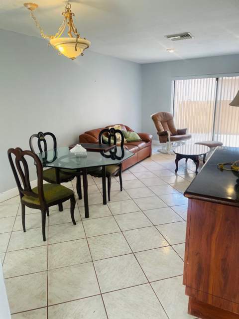 139 Sparrow Drive #2c, Royal Palm Beach FL - photo 6 of 22