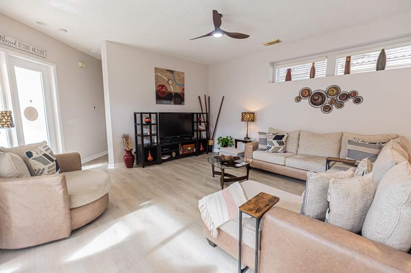 3 bedroom Single Family Residence at 651 SW Munjack Cove, Lake Charles , Port St. Lucie — photo 3