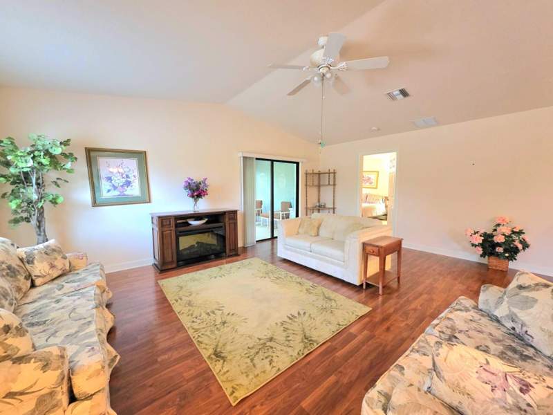 2 bedroom Single Family Residence at 17 San Felipe, Spanish Lakes Country Club Village , Fort Pierce — photo 4