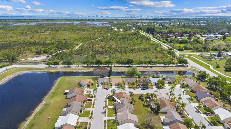 2 bedroom Single Family Residence at 2363 SE Breckenridge Circle, Walton Court, Port St. Lucie — photo 3