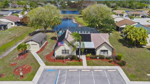 2363 SE Breckenridge Circle, Port St. Lucie FL - photo 8 of 38
