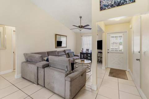 2363 SE Breckenridge Circle, Port St. Lucie FL - photo 13 of 38