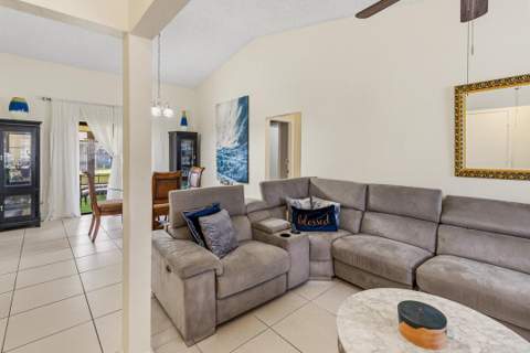 2363 SE Breckenridge Circle, Port St. Lucie FL - photo 17 of 38