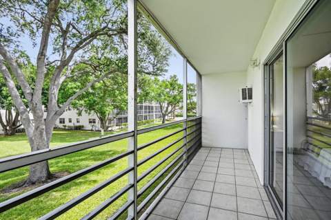 314 Brighton #H, Boca Raton FL - photo 17 of 21