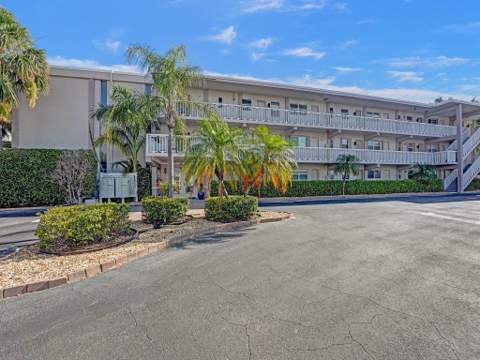 311 E Ocean Avenue #205, Lantana FL - photo 18 of 26