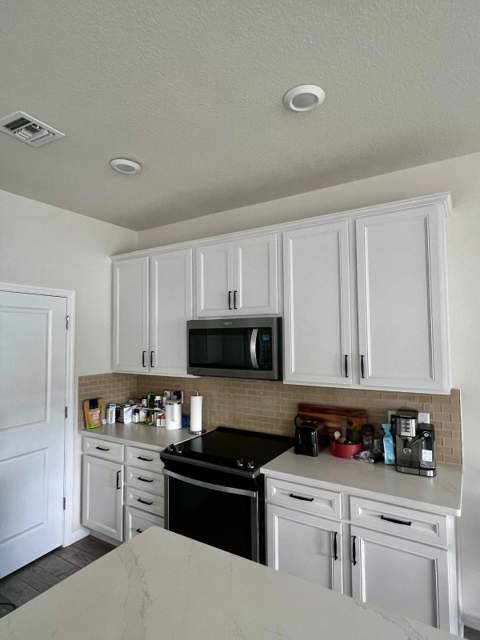 4924 Greenway Drive, Hollywood FL - photo 10 of 48