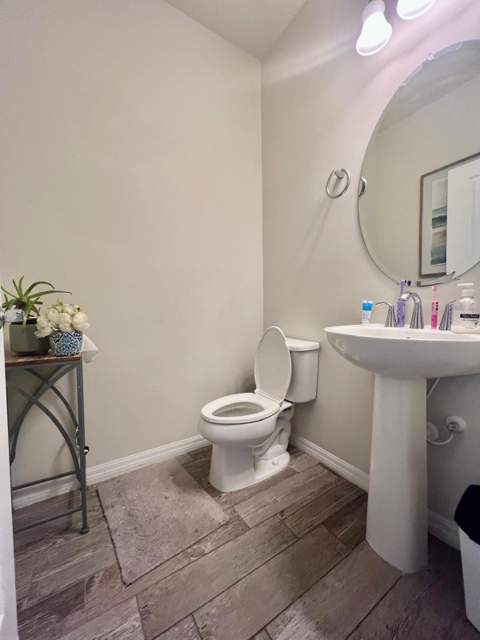 4924 Greenway Drive, Hollywood FL - photo 16 of 48