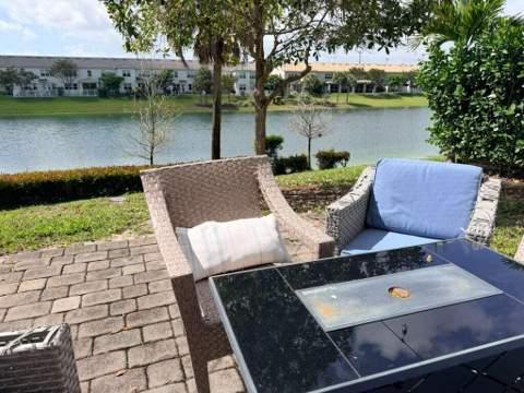 4924 Greenway Drive, Hollywood FL - photo 6 of 48