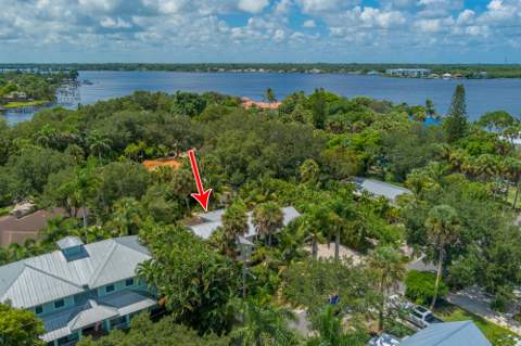 547 SW Riverview Street, Stuart FL - photo 13 of 62