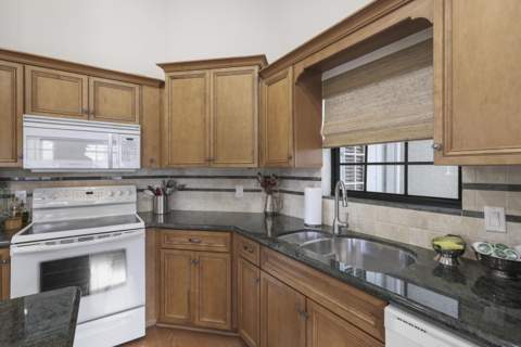 461 Coral Cove Drive, Juno Beach FL - photo 19 of 38