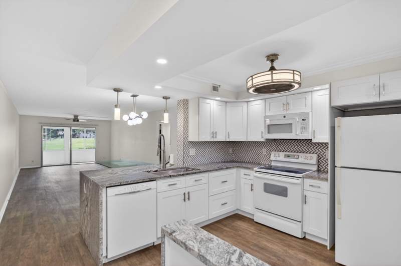 2 bedroom Condominium at 3203 Portofino Point #M1, Portofino Village 2-E Condo, Coconut Creek — photo 4