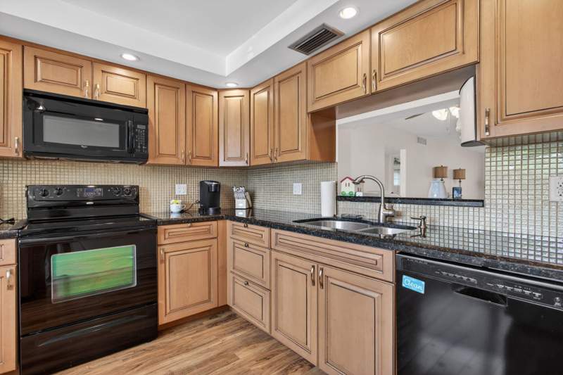 2 bedroom Condominium at 2201 Lucaya Bend #A1, Lucaya Village 2-B Condo, Coconut Creek — photo 3