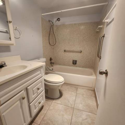 643 Durham W, Deerfield Beach FL - photo 10 of 25