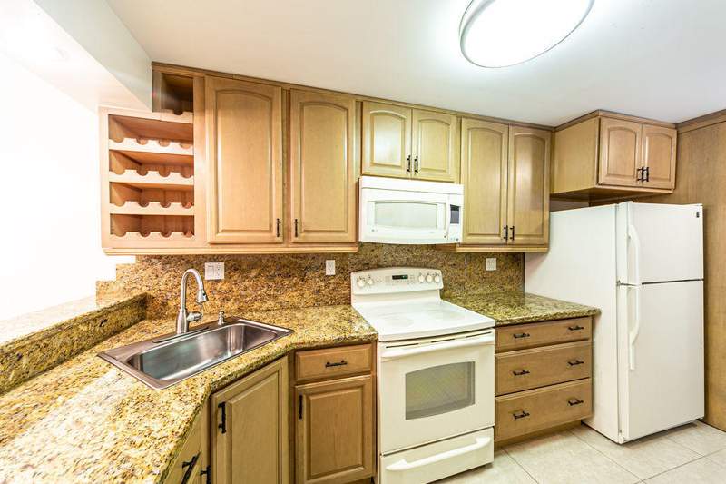 2 bedroom Condominium at 6 Royal Palm Way #102, Boca Bayou Condo, Boca Raton — photo 3