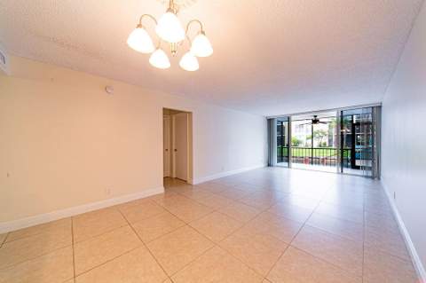 6 Royal Palm Way #102, Boca Raton FL - photo 9 of 23
