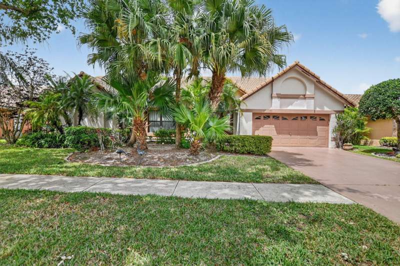 4 bedroom Single Family Residence at 20174 Back Nine Drive, Boca Greens 2, Boca Raton — photo 2