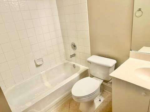 7584 Thornlee Drive, Greenacres FL - photo 8 of 31