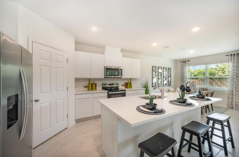 4 bedroom Single Family Residence at 731 SE Celtic Avenue, Port St Lucie Section 48, Port St. Lucie — photo 4