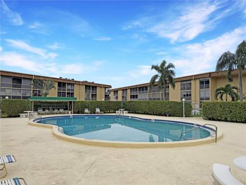100 Village Green Circle #112, Palm Springs FL - photo 18 of 19