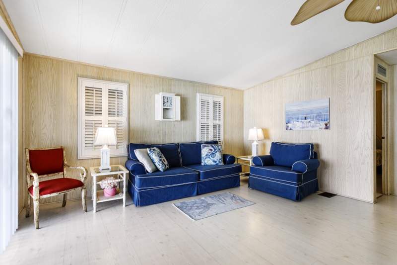 2 bedroom Manufactured Home at 18007 Huapi Bay, Jamaica Bay Mobile Home Co Op, Boynton Beach — photo 2