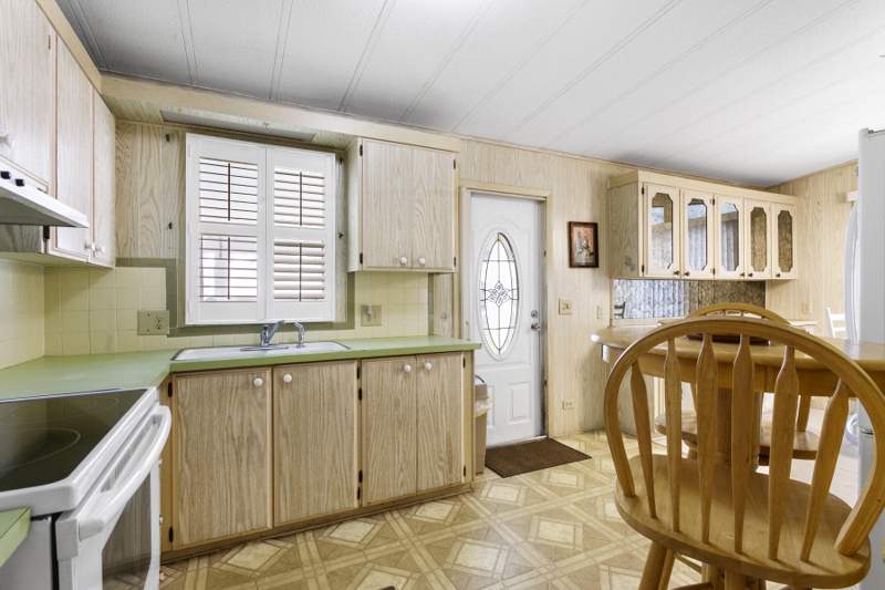 2 bedroom Manufactured Home at 18007 Huapi Bay, Jamaica Bay Mobile Home Co Op, Boynton Beach — photo 5