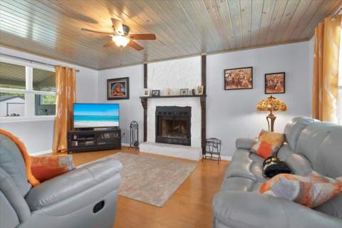 7202 Kenwood Road, Fort Pierce FL - photo 11 of 25