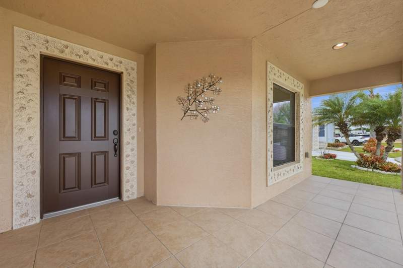 2 bedroom Single Family Residence at 6547 Zapote Court, Spanish Lakes Fairways Leasehold Estates, Fort Pierce — photo 2