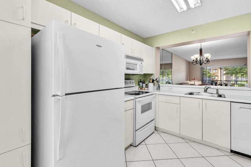 2 bedroom Condominium at 9537 Weldon Circle #I213, Weldon Condominium I, Tamarac — photo 5