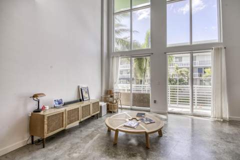 108 Lake Avenue #202, Lake Worth Beach FL - photo 6 of 30