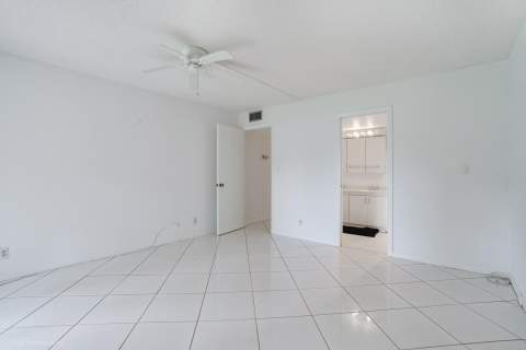 2305 Lucaya Lane #G1, Coconut Creek FL - photo 8 of 16