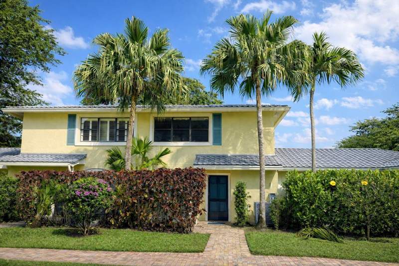 2 bedroom Townhouse at 4 Westgate Lane #4c, Westgate At Hunters Run Condo, Boynton Beach — photo 2