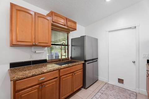 452 SW David Terrace, Port St. Lucie FL - photo 9 of 27