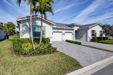 7017 Peters Lane, Delray Beach FL - photo 18 of 75