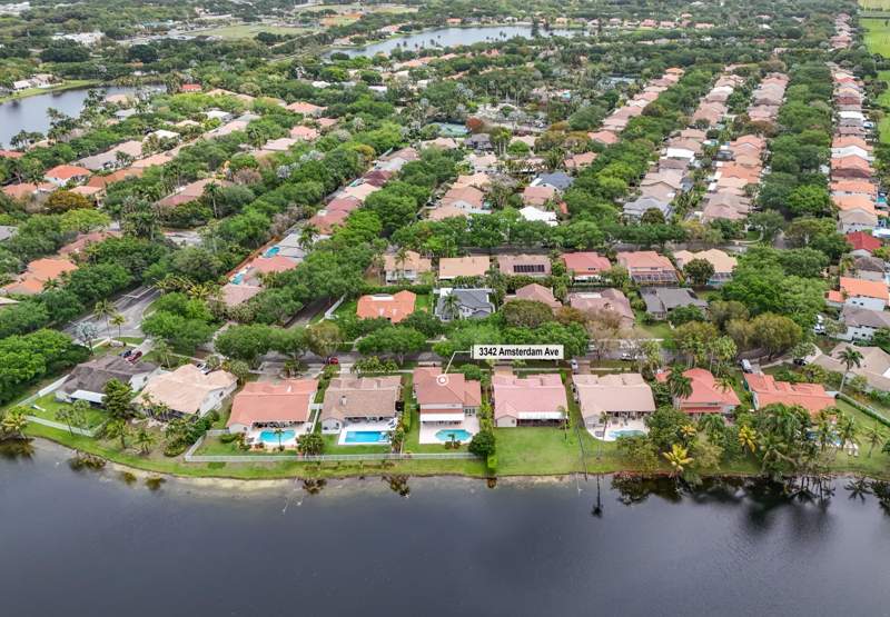 5 bedroom Single Family Residence at 3342 Amsterdam Avenue, Embassy Lakes, Cooper City — photo 5