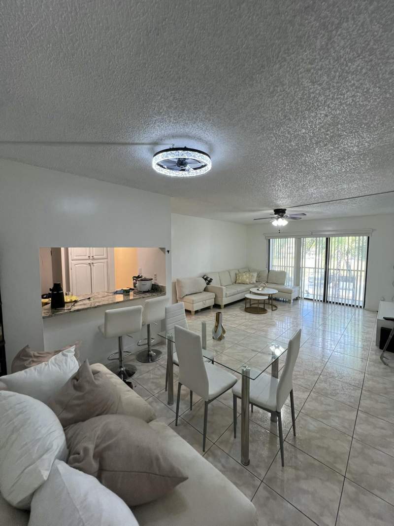 2 bedroom Condominium at 1007 Green Pine Boulevard #D2, Palm Club Village I Condo, West Palm Beach — photo 4